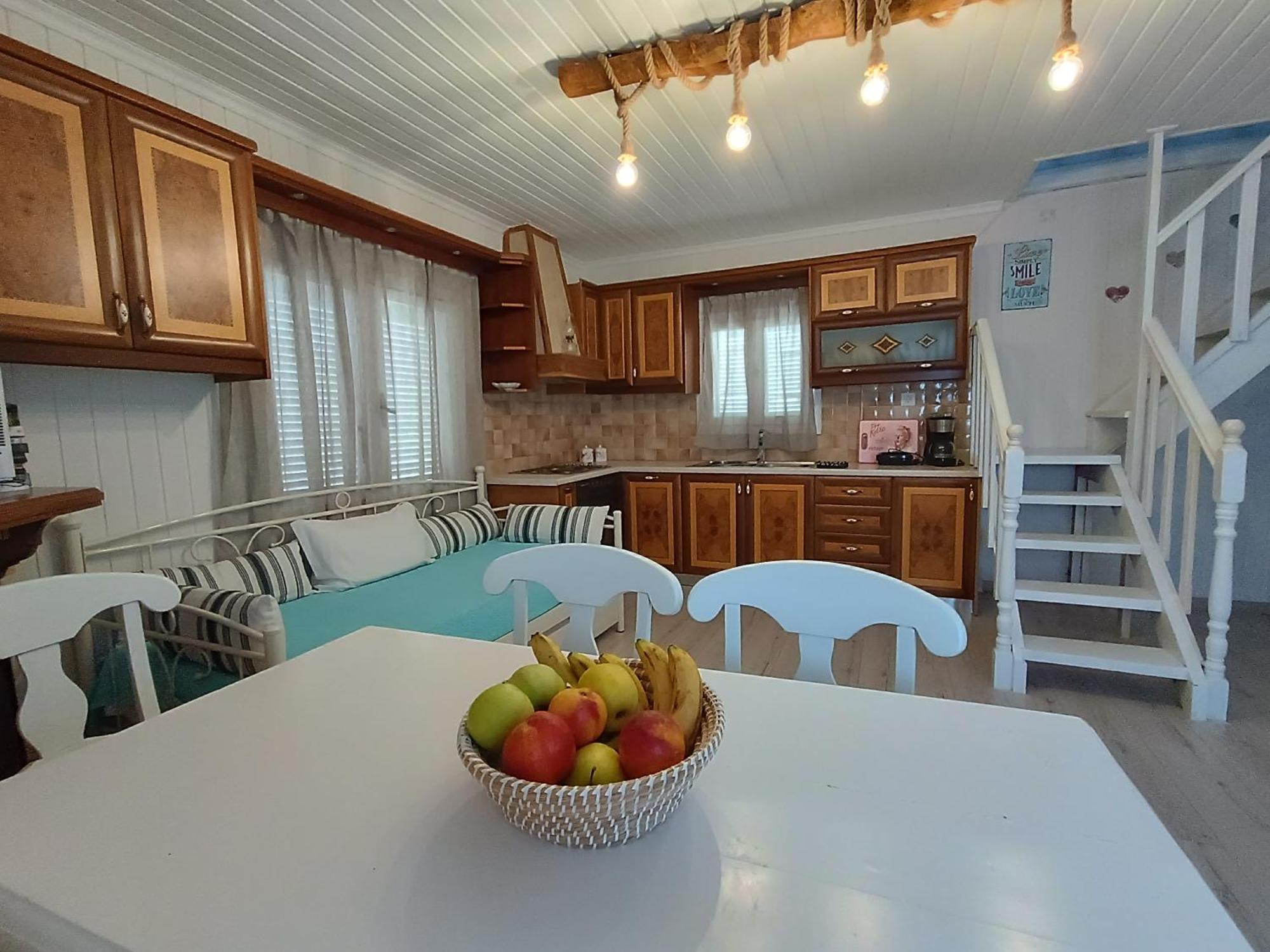 Sofia-Irini Villa คาลามากิ ภายนอก รูปภาพ
