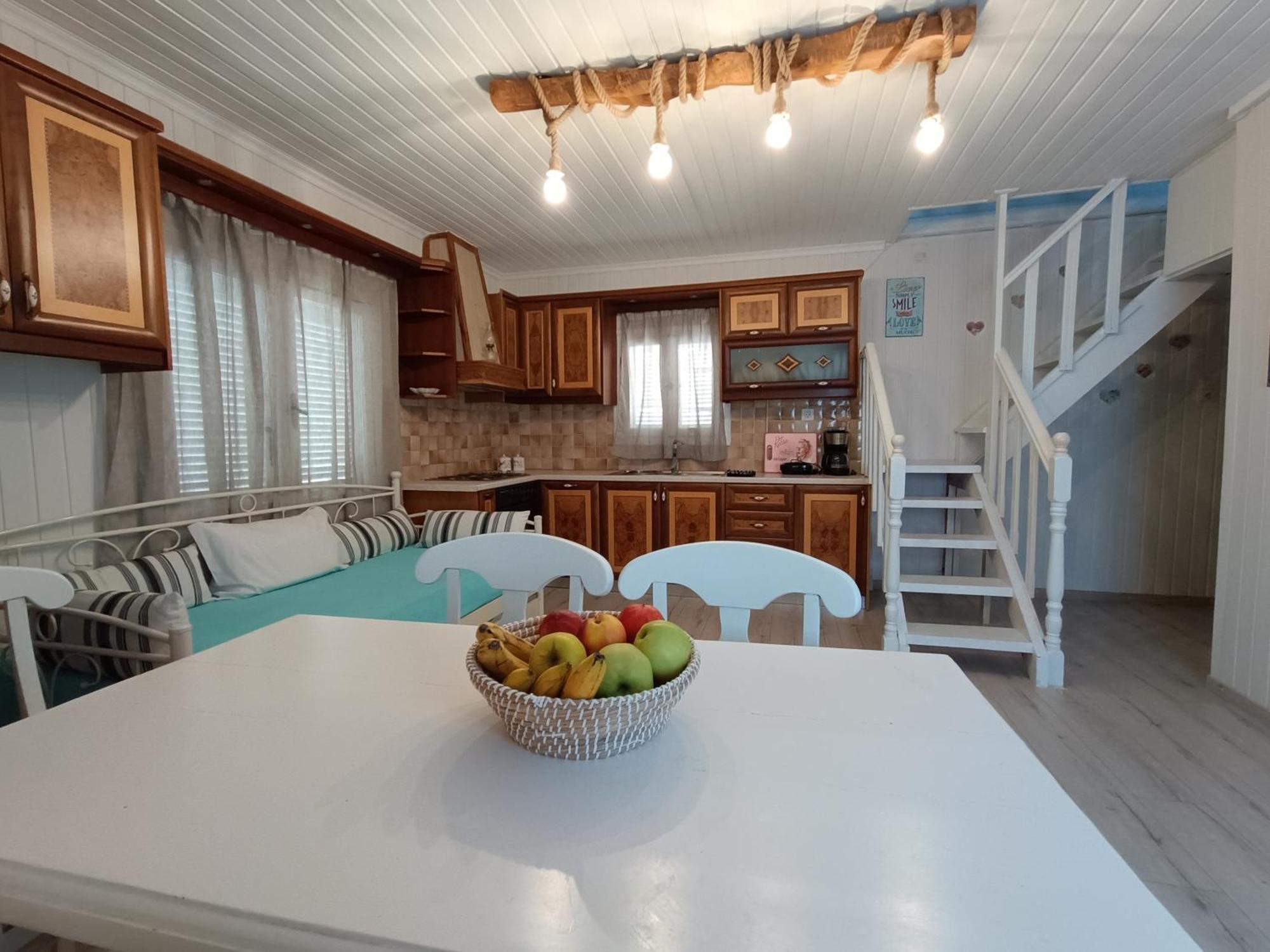 Sofia-Irini Villa คาลามากิ ภายนอก รูปภาพ