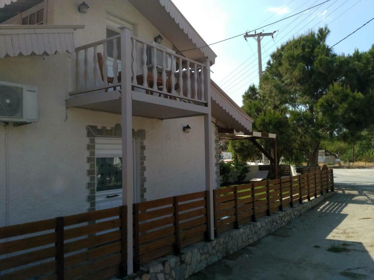 Sofia-Irini Villa คาลามากิ ภายนอก รูปภาพ